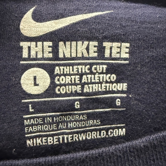Nike duo - Gray & Navy T-Shirt with Sneaker Graphic - Picture 10 of 11